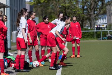 Bild 29 - wCJ Germania Schnelsen - Walddoerfer SV : Ergebnis: 0:6